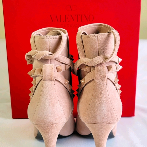 Valentino Gravani Rockstud Suede Booties - Picture 10 of 16